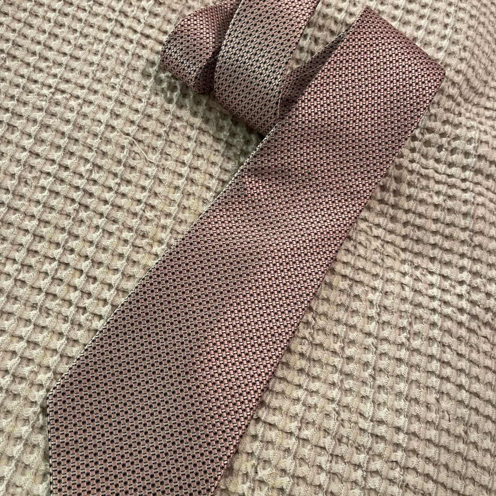 Geoffrey Beene Pink Textured Men's Tie